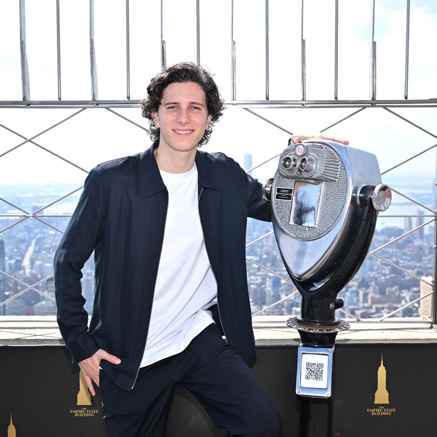 RobeGrill on the 86th Floor Observatory